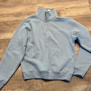 Tilly’s Light Blue Quarter-Zip sweatshirt